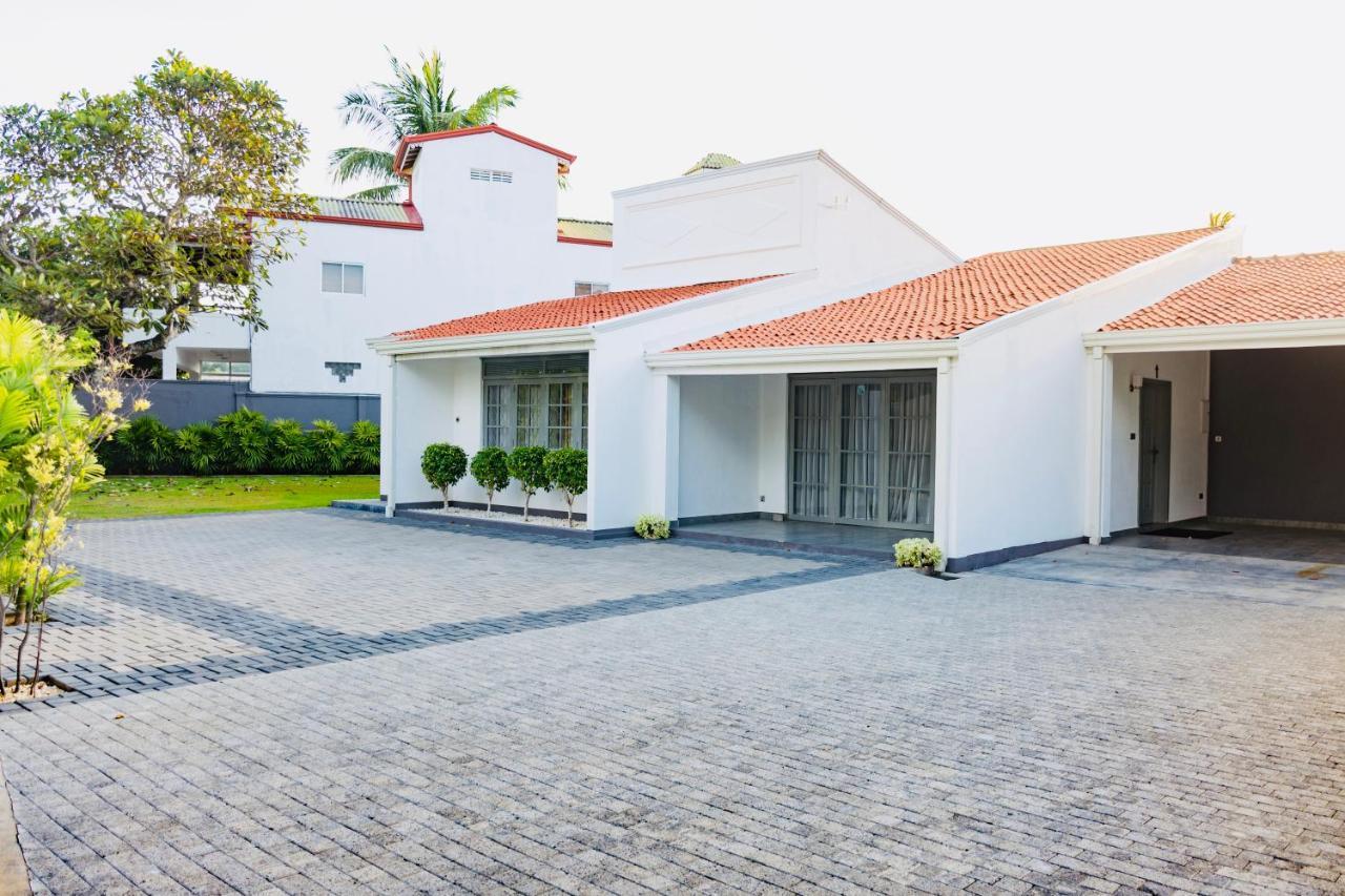 Bony'S Holiday Inn Negombo Eksteriør bilde