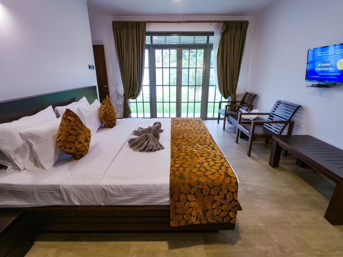 Bony'S Holiday Inn Negombo Eksteriør bilde