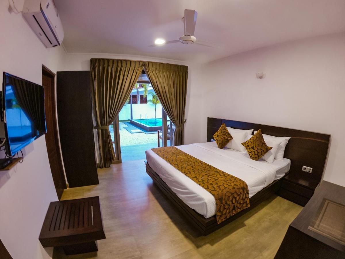 Bony'S Holiday Inn Negombo Eksteriør bilde